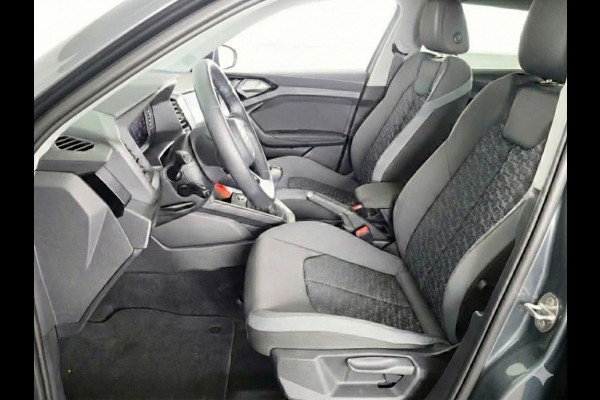Audi A1 Sportback Advanced edition 25 TFSI 95 pk | Ledlampen voor en achter | Sportstoelen voor | Ambient verlichting | Privacy glas |