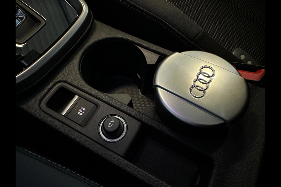 Audi A3 Limousine 35 TFSI edition one S-Line Panoramadak Virtual cockpit LED