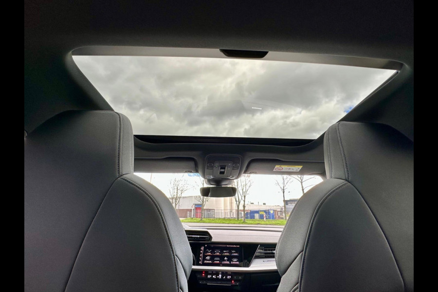 Audi A3 Limousine 35 TFSI edition one S-Line Panoramadak Virtual cockpit LED