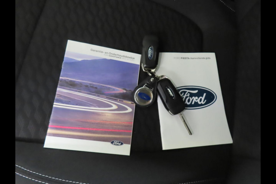 Ford Fiesta 1.0 EcoBoost Hybrid Titanium Airco ECC Navi Carplay Full LED PDC Achter Cruise Control