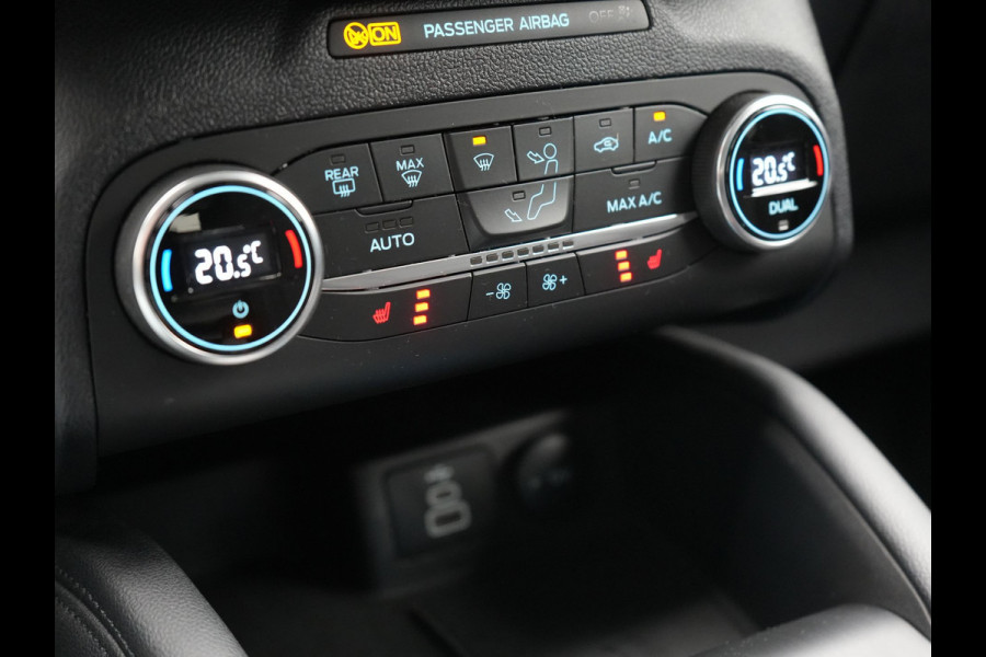 Ford Kuga 2.5 Titanium Plug in Hybrid 225pk Dealer O.H. PHEV | Adaptive Cruise | 360 Camera | Apple Carplay | Voorstoelen Verwarmd | Virtual Cockpit | Keyless | Blis | Navigatie | DAB |