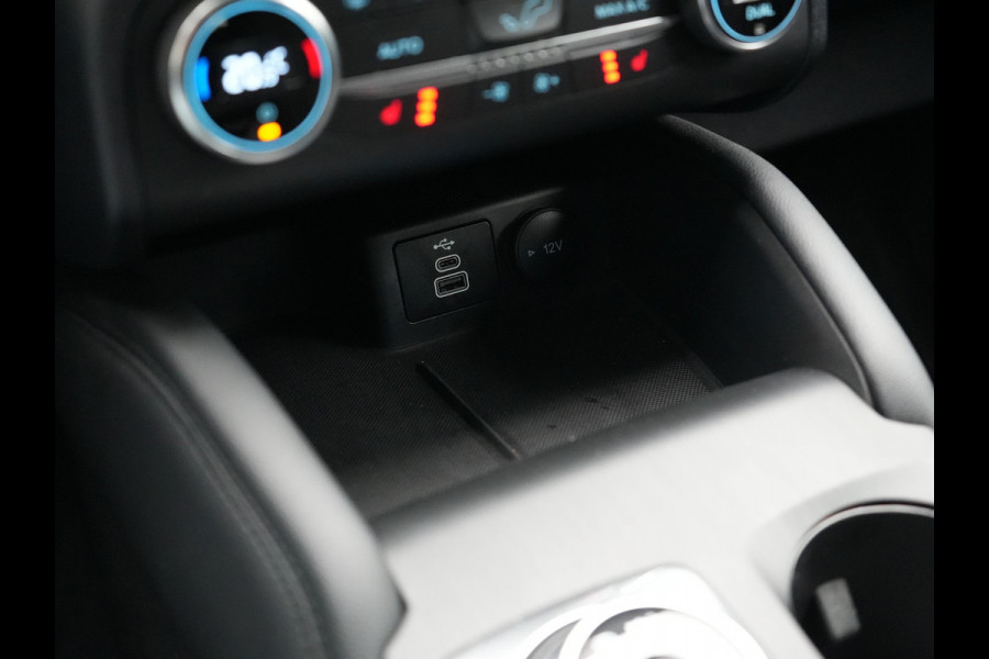 Ford Kuga 2.5 Titanium Plug in Hybrid 225pk Dealer O.H. PHEV | Adaptive Cruise | 360 Camera | Apple Carplay | Voorstoelen Verwarmd | Virtual Cockpit | Keyless | Blis | Navigatie | DAB |