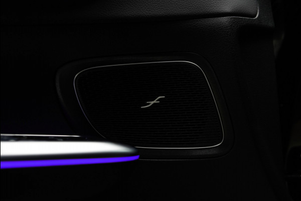 Mercedes-Benz C-Klasse Estate 180 AMG Line Panodak Leer 360° Memory Distronic+ Matrix Laser Navi LED Nightpack Elektr. trekhaak PTS Ambient Plus Elekt. achterklep LM velgen BTW auto!