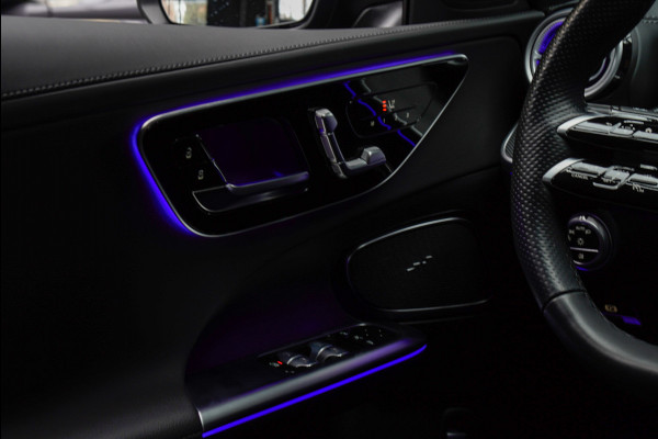 Mercedes-Benz C-Klasse Estate 180 AMG Line Panodak Leer 360° Memory Distronic+ Matrix Laser Navi LED Nightpack Elektr. trekhaak PTS Ambient Plus Elekt. achterklep LM velgen BTW auto!