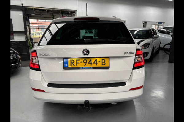 Škoda Fabia Combi 1.0 TSI Ambition / Panorama dak / Trekhaak
