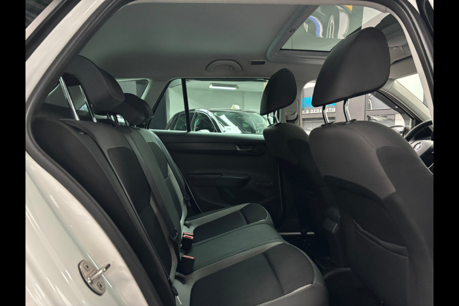 Škoda Fabia Combi 1.0 TSI Ambition / Panorama dak / Trekhaak