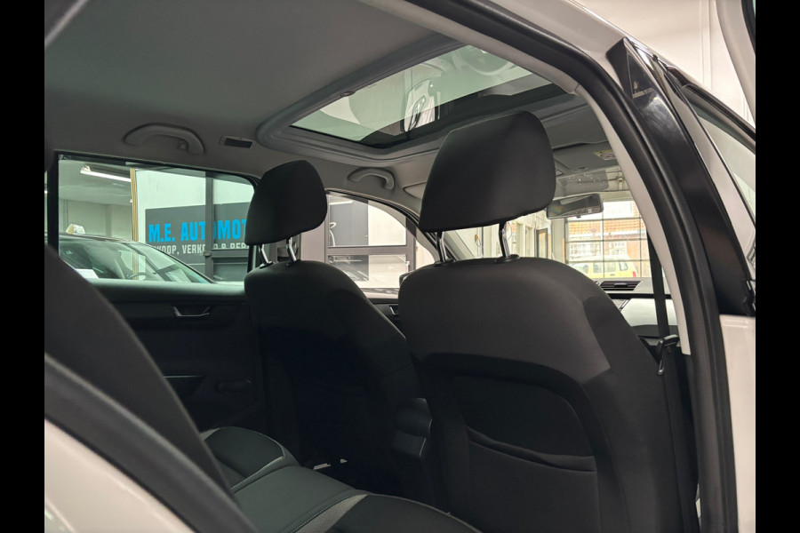 Škoda Fabia Combi 1.0 TSI Ambition / Panorama dak / Trekhaak