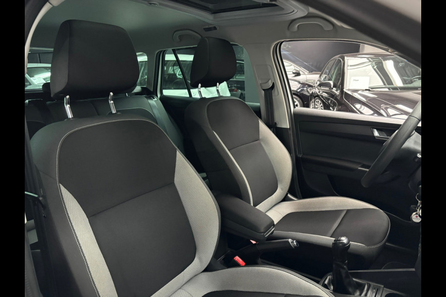 Škoda Fabia Combi 1.0 TSI Ambition / Panorama dak / Trekhaak