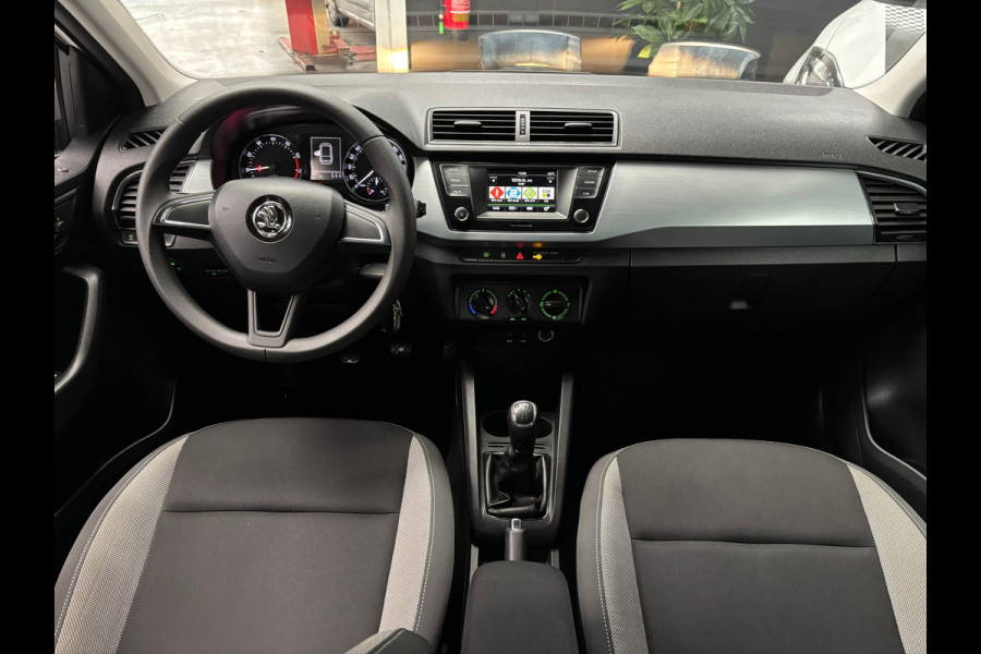 Škoda Fabia Combi 1.0 TSI Ambition / Panorama dak / Trekhaak