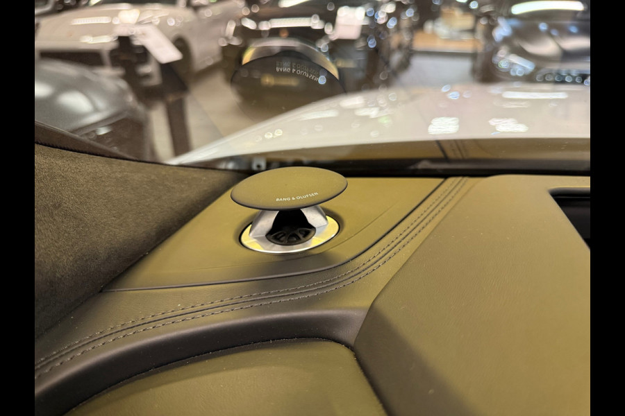 Audi RSQ8 4.0 TFSI quattro Pano|Ceramic|B&O 3D|HuD|Trekhaak