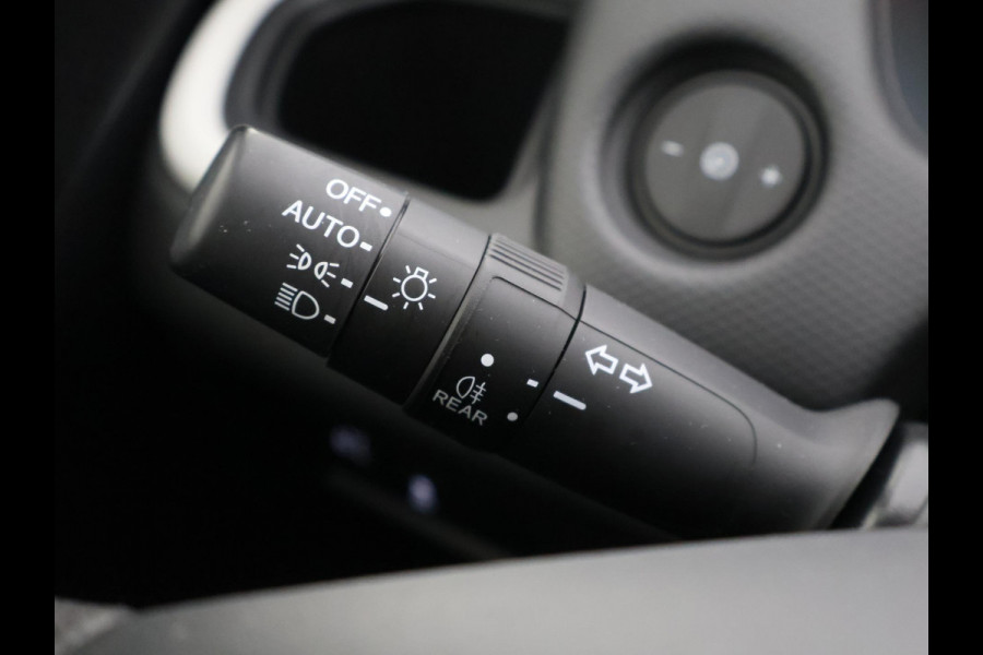 Honda Jazz 1.5 HEV ELEGANCE BI-TONE 1e EIG . GARANTIE 2033* STOELVERWARMING . CRUISE CONTROL . BLUETOOTH . ELEKTRISCHE RAMEN V+A