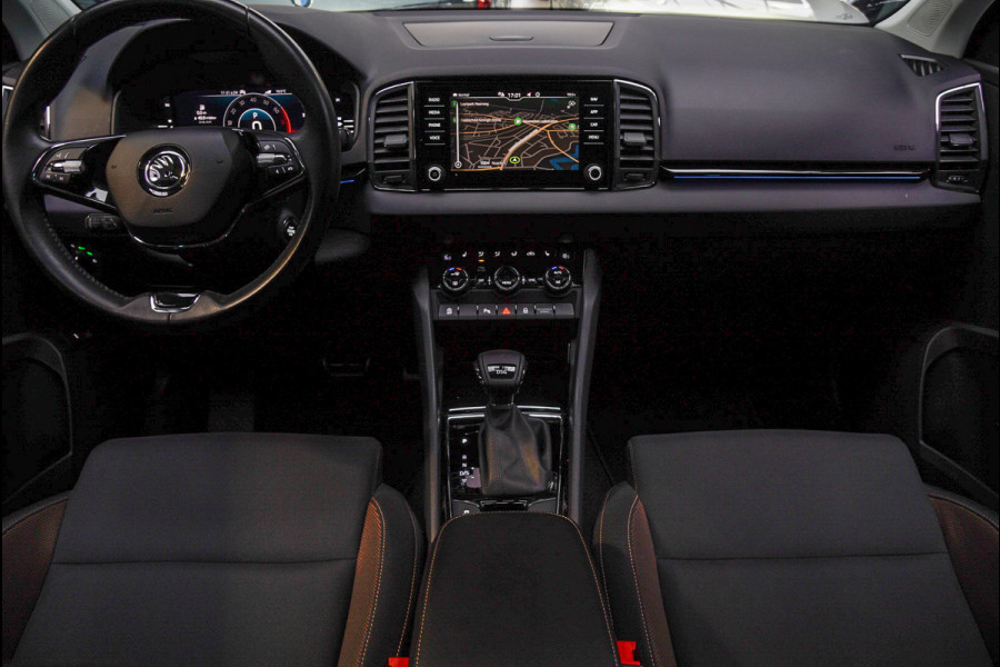 Škoda Karoq 1.5 TSI ACT Panodak Navi Virtual Stoelverwarming Cruise PDC LM velgen