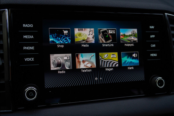 Škoda Karoq 1.5 TSI ACT Panodak Navi Virtual Stoelverwarming Cruise PDC LM velgen