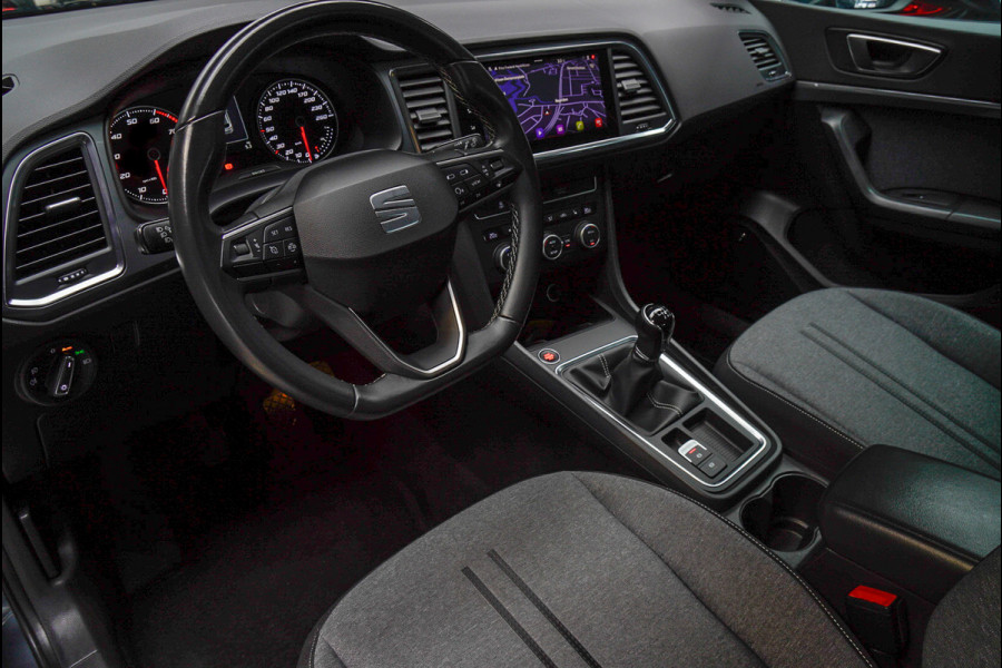 Seat Ateca 1.5 TSI Style. Navi ACC 360° Camera Beats Audio Stuur- & stoelverwarming Cruise PDC LM velgen
