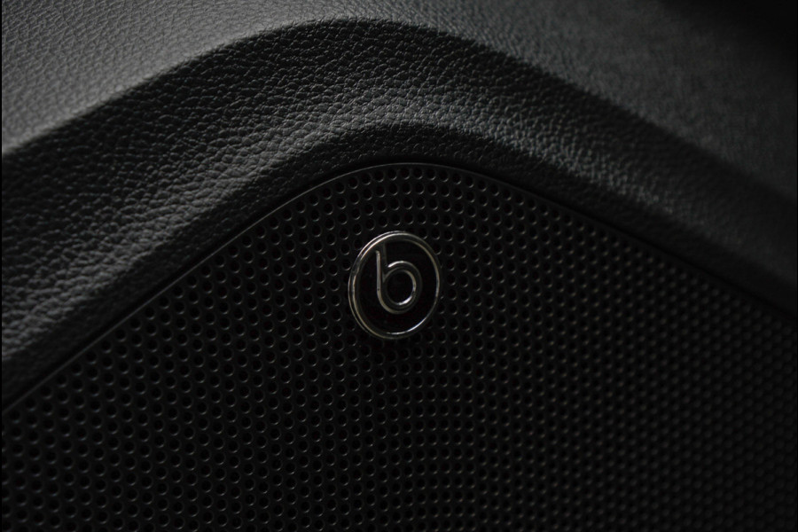 Seat Ateca 1.5 TSI Style. Navi ACC 360° Camera Beats Audio Stuur- & stoelverwarming Cruise PDC LM velgen