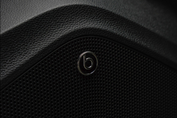 Seat Ateca 1.5 TSI Style. Navi ACC 360° Camera Beats Audio Stuur- & stoelverwarming Cruise PDC LM velgen