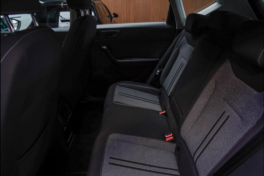 Seat Ateca 1.5 TSI Style. Navi ACC 360° Camera Beats Audio Stuur- & stoelverwarming Cruise PDC LM velgen