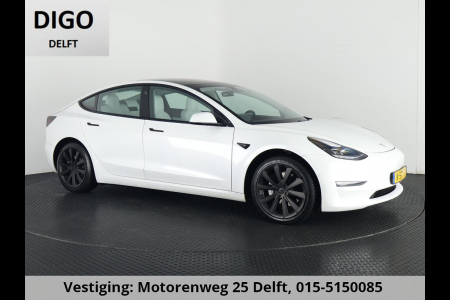 Tesla Model 3 LONGRANGE AWD 1e EIG ACCU SOD 92% ! GARANTIE 2031* RANGE TOT 592 KM WLTP !!!   BIJNA 2021 .TREKHAAK . PANORAMA DAK . VOOR & ACHTERSTOELEN VERWARMD . KEYLESS