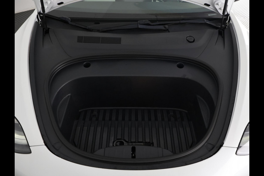 Tesla Model 3 LONGRANGE AWD 1e EIG ACCU SOD 92% ! GARANTIE 2031* RANGE TOT 592 KM WLTP !!!   BIJNA 2021 .TREKHAAK . PANORAMA DAK . VOOR & ACHTERSTOELEN VERWARMD . KEYLESS