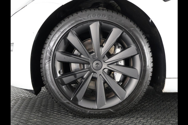 Tesla Model 3 LONGRANGE AWD 1e EIG ACCU SOD 92% ! GARANTIE 2031* RANGE TOT 592 KM WLTP !!!   BIJNA 2021 .TREKHAAK . PANORAMA DAK . VOOR & ACHTERSTOELEN VERWARMD . KEYLESS