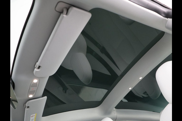 Tesla Model 3 LONGRANGE AWD 1e EIG ACCU SOD 92% ! GARANTIE 2031* RANGE TOT 592 KM WLTP !!!   BIJNA 2021 .TREKHAAK . PANORAMA DAK . VOOR & ACHTERSTOELEN VERWARMD . KEYLESS