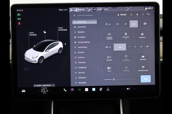 Tesla Model 3 RWD 60KWH 1e EIG SOD ACCU 89% GARANTIE 2031 BI-TONE BODY. DODEHOEK CAMERA . PARKEERSENSOREN V+A . STOELVERWARMING . PANORAMADAK . APPLE CARPLAY & ANDROID AUTO