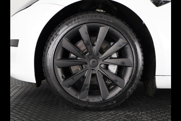Tesla Model 3 RWD 60KWH 1e EIG SOD ACCU 89% GARANTIE 2031 BI-TONE BODY. DODEHOEK CAMERA . PARKEERSENSOREN V+A . STOELVERWARMING . PANORAMADAK . APPLE CARPLAY & ANDROID AUTO