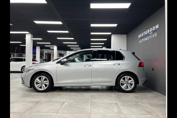 Volkswagen Golf 1.5 eTSI Lane Assist|Camera| Carplay|Cruise|