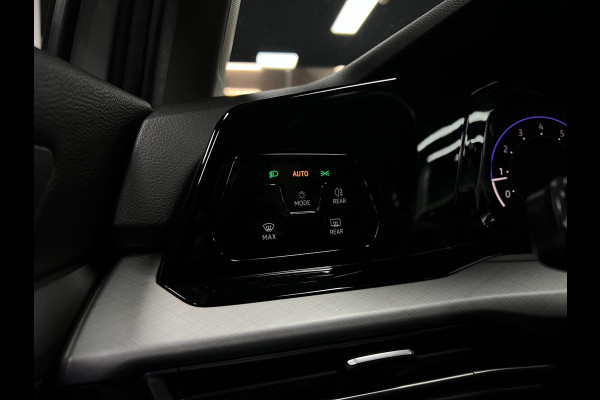 Volkswagen Golf 1.5 eTSI Lane Assist|Camera| Carplay|Cruise|