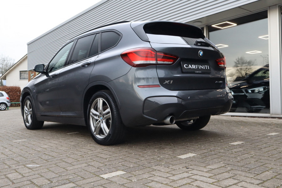 BMW X1 XDrive25e M-Sport Automaat 220 Pk / Nav / Climate / Cruise / Led / Lichtmetaal.