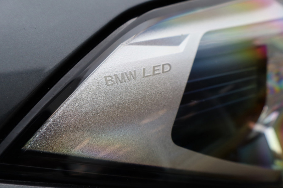 BMW X1 XDrive25e M-Sport Automaat 220 Pk / Nav / Climate / Cruise / Led / Lichtmetaal.