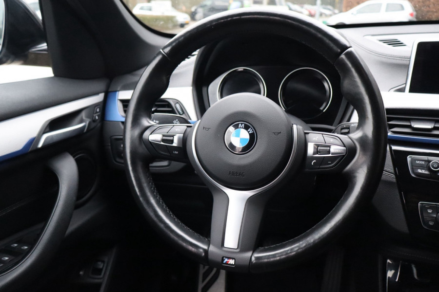 BMW X1 XDrive25e M-Sport Automaat 220 Pk / Nav / Climate / Cruise / Led / Lichtmetaal.
