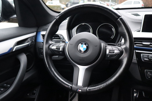 BMW X1 XDrive25e M-Sport Automaat 220 Pk / Nav / Climate / Cruise / Led / Lichtmetaal.