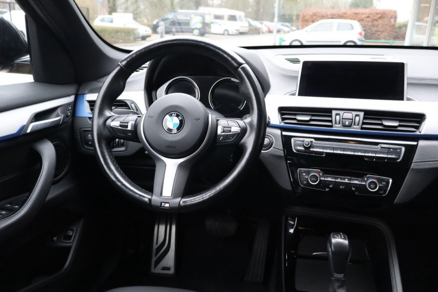 BMW X1 XDrive25e M-Sport Automaat 220 Pk / Nav / Climate / Cruise / Led / Lichtmetaal.