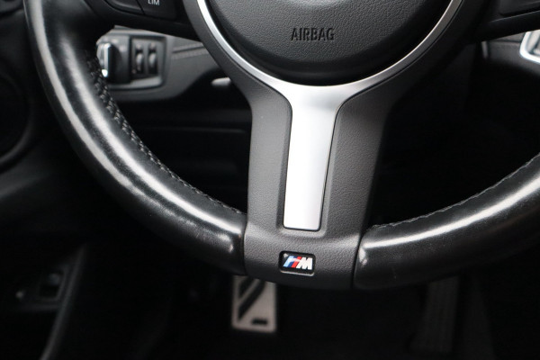 BMW X1 XDrive25e M-Sport Automaat 220 Pk / Nav / Climate / Cruise / Led / Lichtmetaal.