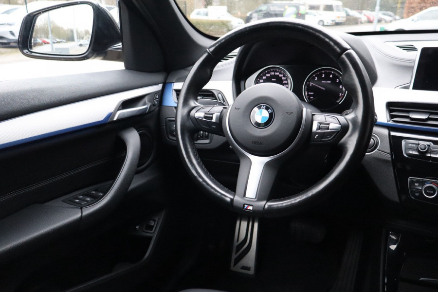 BMW X1 XDrive25e M-Sport Automaat 220 Pk / Nav / Climate / Cruise / Led / Lichtmetaal.