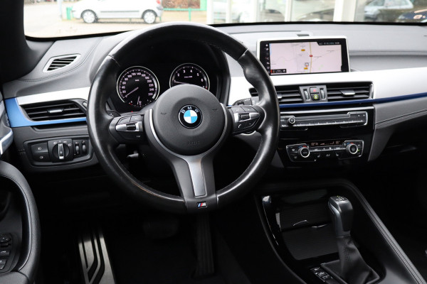 BMW X1 XDrive25e M-Sport Automaat 220 Pk / Nav / Climate / Cruise / Led / Lichtmetaal.