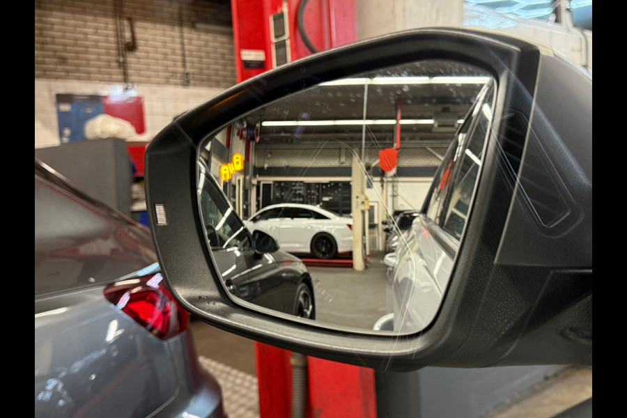 Volkswagen T-Roc 2.0 TSI 4Motion R Pano|Beats|Keyles|CarPlay