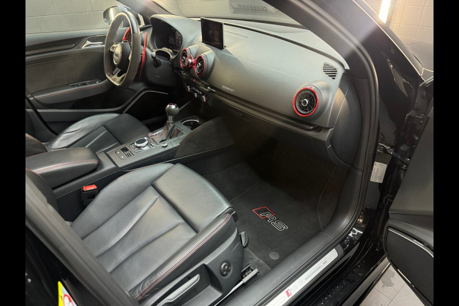 Audi RS3 Limousine 2.5 TFSI quattro Pano|RS Seat|Keyless|B&O