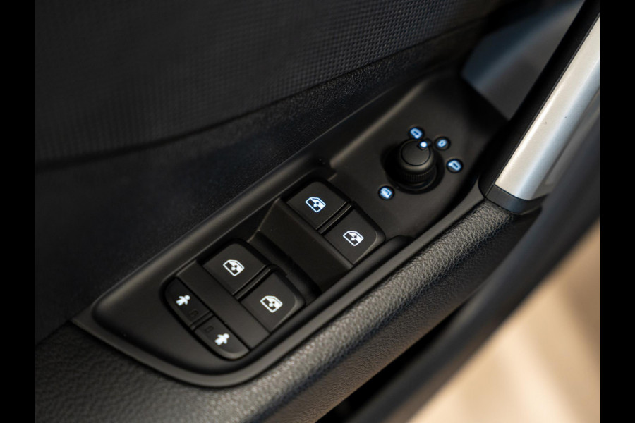 Audi Q2 35 TFSI 150PK S-Tronic, Facelift, Apple Carplay, Cruise, Clima, Multistuur, PDC, Android, Bluetooth/Tel, Voll Onderhouden