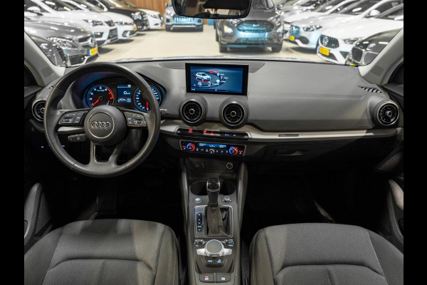 Audi Q2 35 TFSI 150PK S-Tronic, Facelift, Apple Carplay, Cruise, Clima, Multistuur, PDC, Android, Bluetooth/Tel, Voll Onderhouden