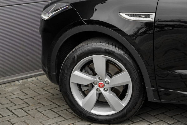 Jaguar E-Pace 2.0 P250 AWD HSE R-Dynamic CarPlay Trekhaak Camera 19"