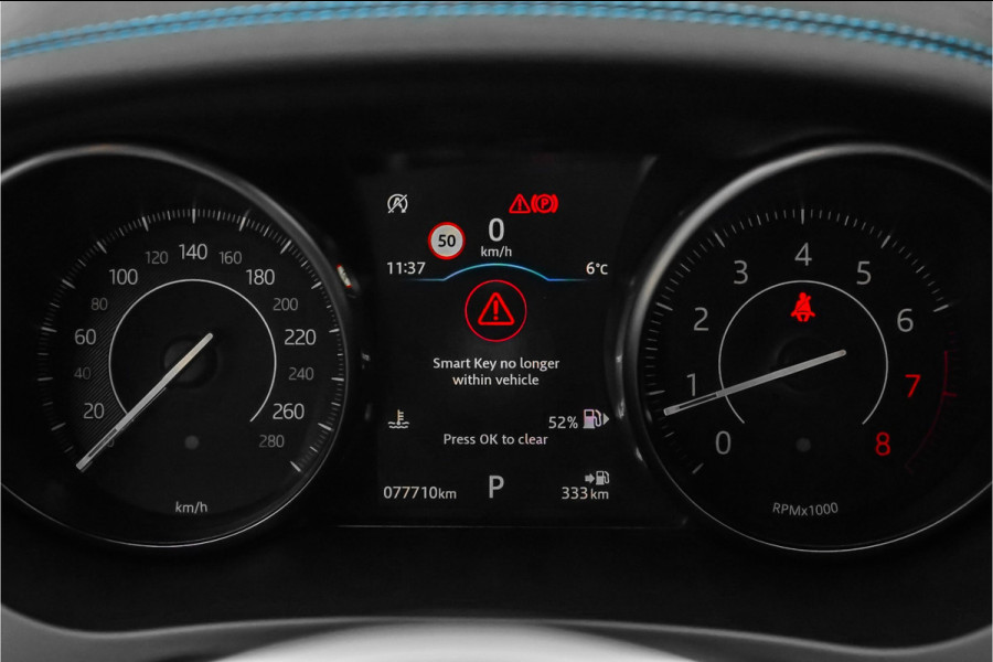 Jaguar E-Pace 2.0 P250 AWD HSE R-Dynamic CarPlay Trekhaak Camera 19"