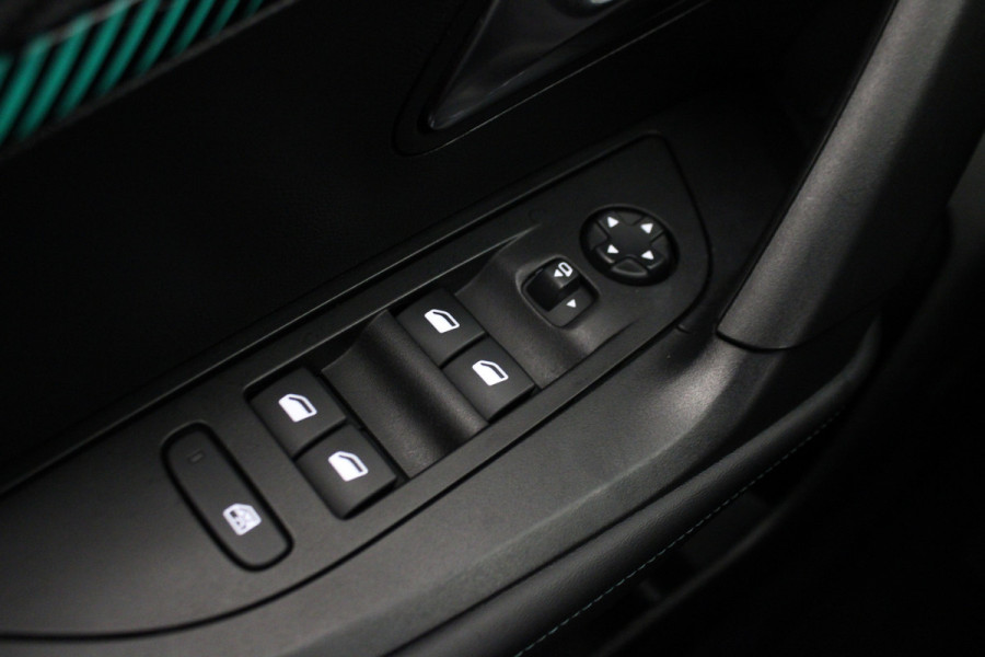 Peugeot 2008 1.2 PureTech Allure Pack |Carplay|Half leer|