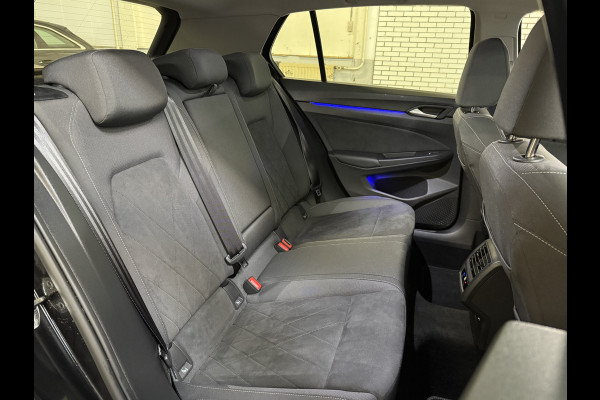 Volkswagen Golf 1.4 eHybrid 204PK DSG STYLE CAMERA/ALCANTARA/CARPLAY