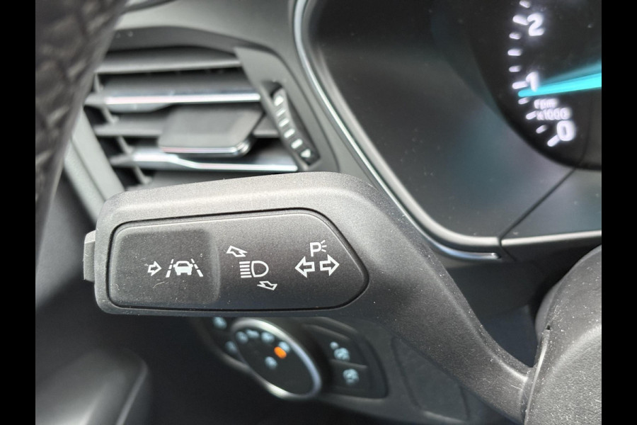 Ford FOCUS Wagon 1.0 EcoBoost Titanium Business | Winter pakket | Achteruitrijcamera | Cruise control adaptief | Dealer onderhouden |