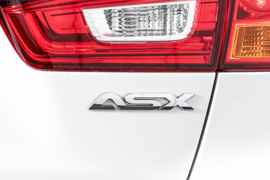 Mitsubishi ASX 1.6 Cleartec 117 PK Connect Pro+ Orig. NL | Trekhaak | Cruise | PDC | Camera | App. Connect | ECC | DAB | LM 18" |