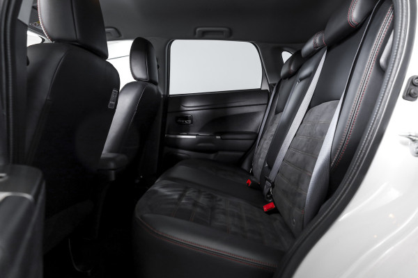 Mitsubishi ASX 1.6 Cleartec 117 PK Connect Pro+ Orig. NL | Trekhaak | Cruise | PDC | Camera | App. Connect | ECC | DAB | LM 18" |