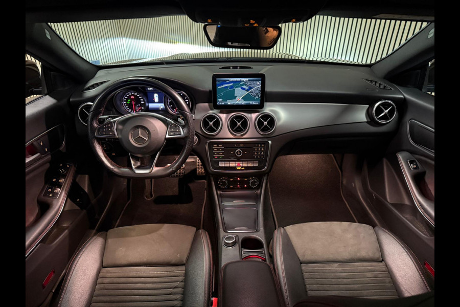 Mercedes-Benz CLA-Klasse Shooting Brake 180 AMG STYLING-CAMERA-TREKHAAK-SFEER-COMPLEET