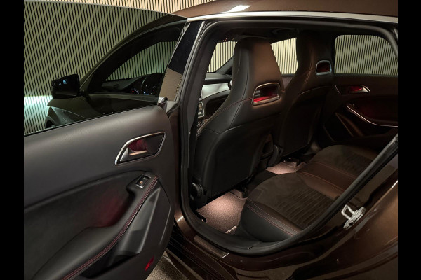 Mercedes-Benz CLA-Klasse Shooting Brake 180 AMG STYLING-CAMERA-TREKHAAK-SFEER-COMPLEET